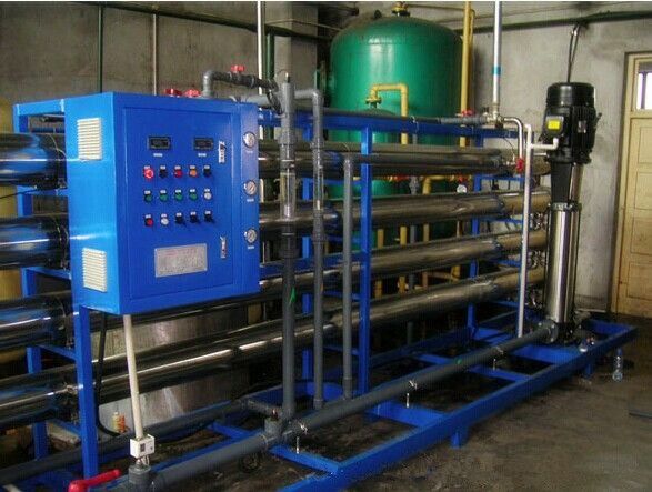 20噸H果汁行業(yè)用反滲透水處理設(shè)備.jpg